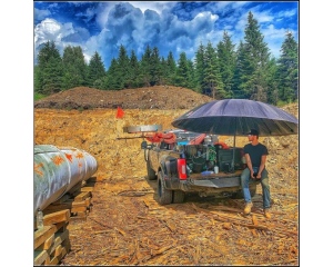 Pipeliners Cloud 10' Heavy Duty Umbrella (2 Colors Available)