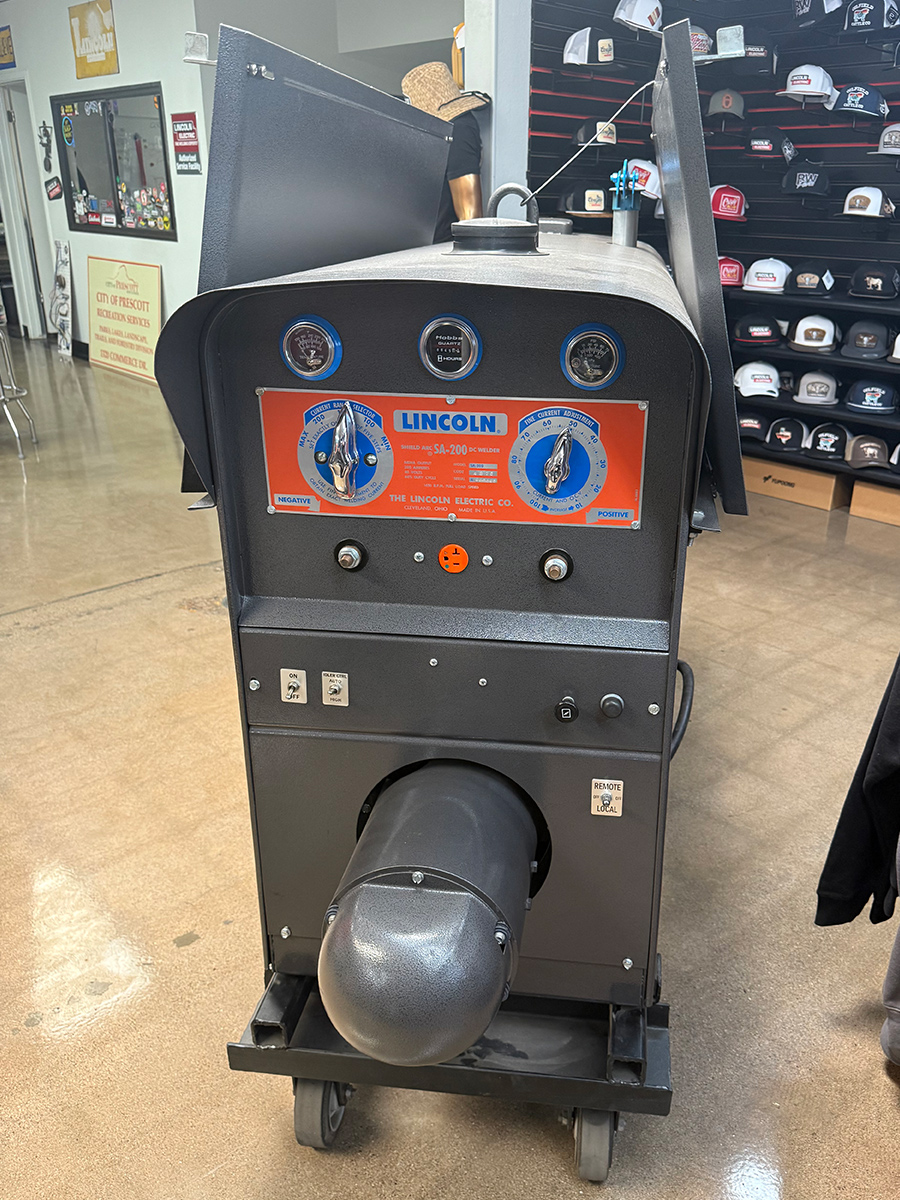 SA-200 welder full view showing faceplate location